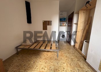 Camera / camera da letto - Two-room apartment Via Cisanello
 
121, Pisa - photo 10