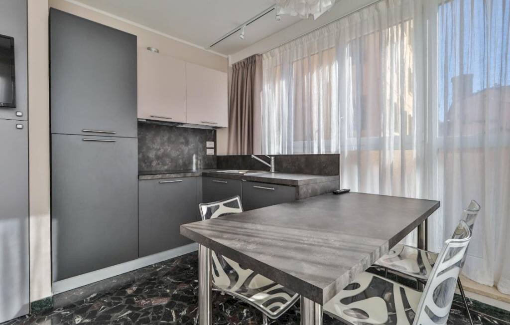 Cucina - Bilocale via San Gervasio, Bologna (zona Centro Storico) - foto 2