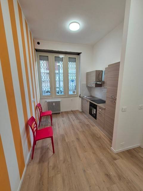 Cucina - Bilocale viale Coni Zugna, 29, Milano (zona San Vittore) - foto 2