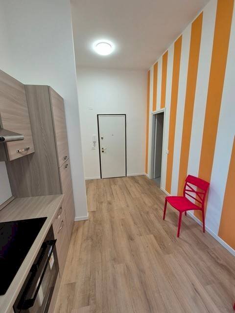 Cucina - Bilocale viale Coni Zugna, 29, Milano (zona San Vittore) - foto 3