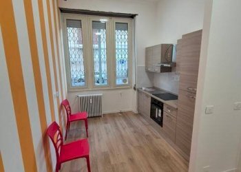 Cucina - Bilocale viale Coni Zugna, 29, Milano (zona San Vittore) - foto 2