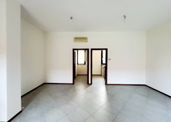 soggiorno - Two-room apartment via Tonfano, Pietrasanta - photo 5