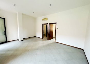 soggiorno - Two-room apartment via Tonfano, Pietrasanta - photo 6