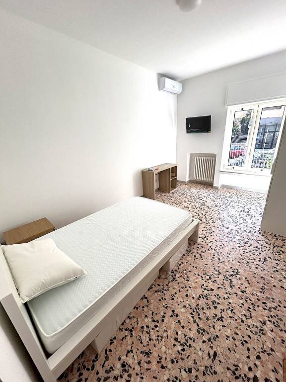 Camera da letto - Non-buildable land via Cardinale Marcello Mimmi, 15, Bari (neighborhood Poggiofranco) - photo 3