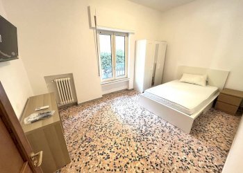 Camera da letto - Non-buildable land via Cardinale Marcello Mimmi, 15, Bari (neighborhood Poggiofranco) - photo 11