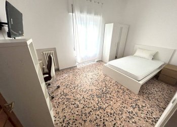 Camera da letto - Terreno non edificabile via Cardinale Marcello Mimmi, 15, Bari (zona Poggiofranco) - foto 1