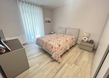 Camera da letto - Three-room apartment via Guglielmo Marconi Traversa 2, 17/b, Giovinazzo - photo 8
