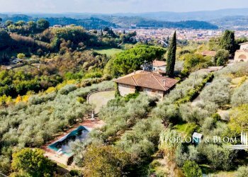 Villa Unifamiliare Via Maremmana Vecchia, 18, Poggibonsi - foto 1