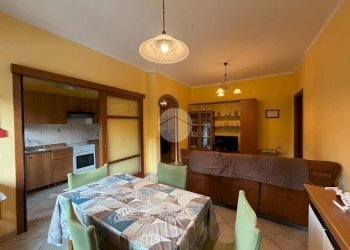 Three-room apartment Via Perotti, Ivrea - photo 1