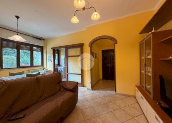 Three-room apartment Via Perotti, Ivrea - photo 2