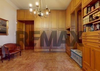 Three-room apartment Via Oreste De Gaspari, 26
Albaro, Genova (neighborhood Albaro) - photo 2