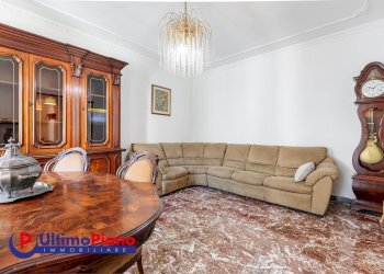 Trilocale Viale Federico Chabod 62, 62, Aosta - foto 4