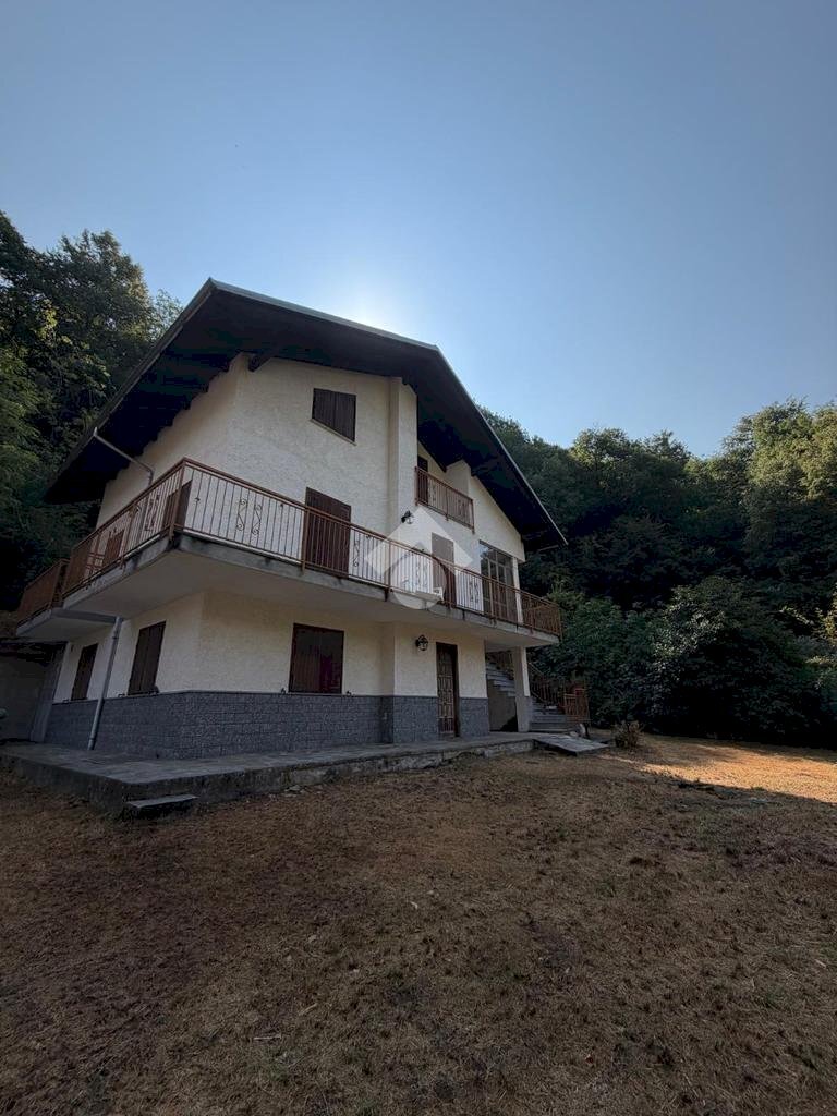 Villa Via Chiamorio, Ceres - photo 1