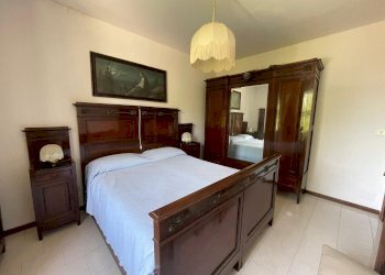 Camera da letto - Quadrilocale via Cardinala, frazione Campotto, Argenta - foto 10