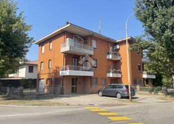 Three-room apartment Via Mons Saccani, Cadelbosco di Sopra - photo 17