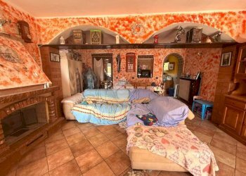 Semi-detached house Via Montebello, Cassolnovo - photo 1