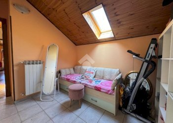 Four-room apartment Via G. Matteotti, Cameri - photo 12