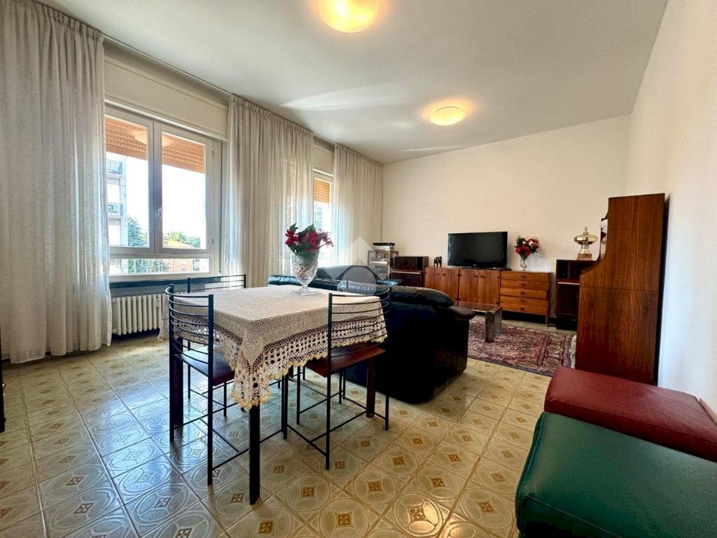 Quadrilocale Viale Luciano Manara, Reggio nell'Emilia - foto 1