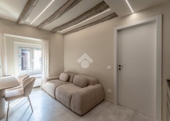 Two-room apartment Via Carlo Imbonati, Milano (neighborhood Maciachini) - photo 3