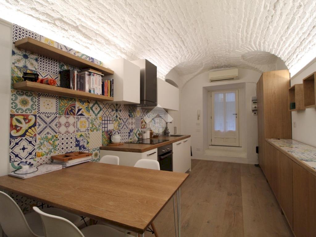 Two-room apartment Via Carlo Alberto, Torino (neighborhood Centro) - photo 2