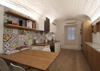 Two-room apartment Via Carlo Alberto, Torino (neighborhood Centro) - photo 2