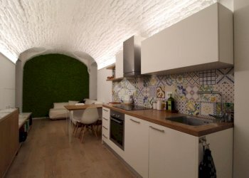 Two-room apartment Via Carlo Alberto, Torino (neighborhood Centro) - photo 4
