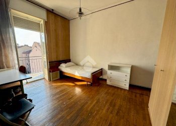 Three-room apartment Via marco polo, Torino (neighborhood Crocetta) - photo 4