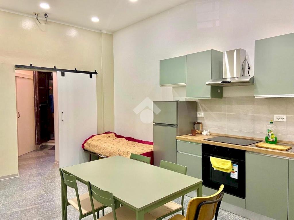 One-room apartment Corso Regina Margherita, Torino (neighborhood San Donato) - photo 1