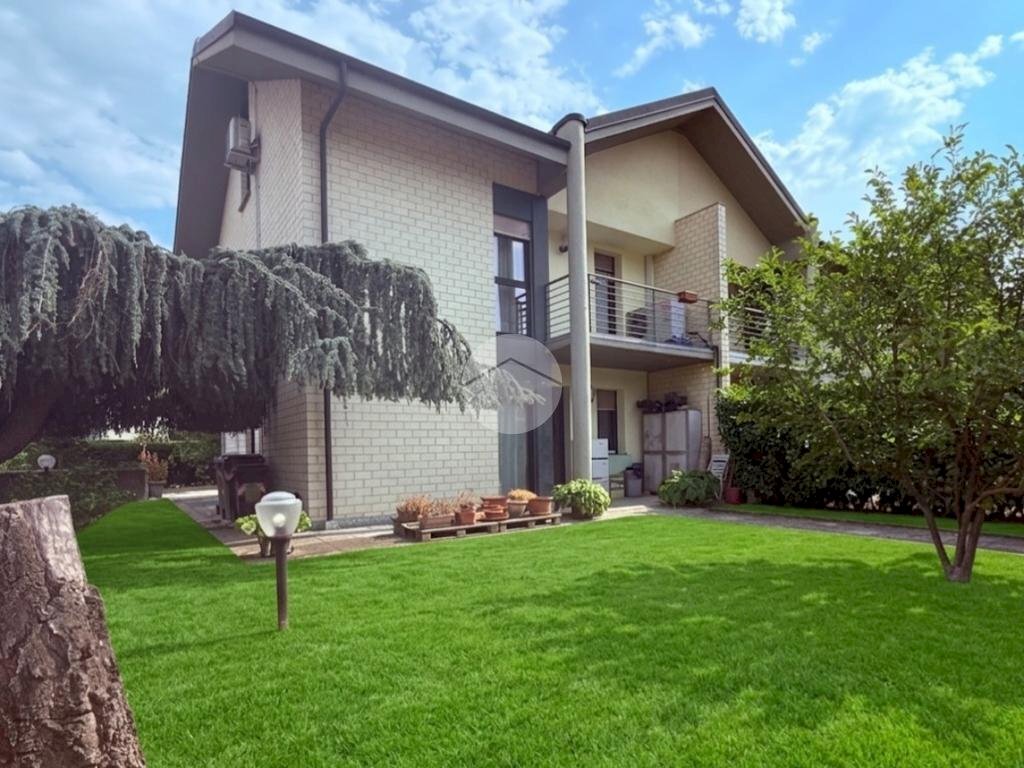 Villa a Schiera Via Borsellino, Asti - foto 1