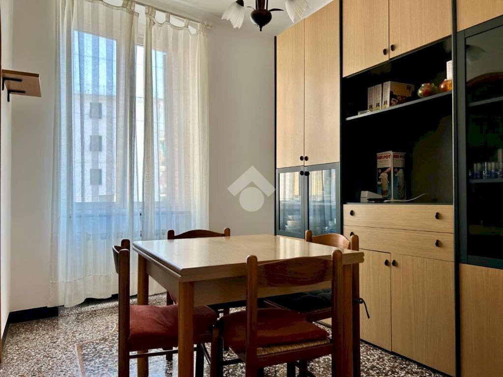 Trilocale Via Melegari, Genova (zona San Teodoro) - foto 2