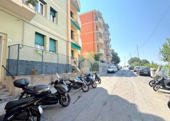 Quadrilocale Via Vincenzo Maculano, Genova (zona Oregina) - foto 28