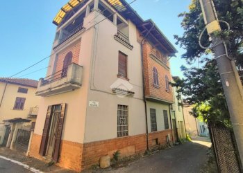 Independent house Via Baiardi, Cerreto Grue - photo 1
