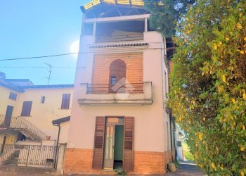 Independent house Via Baiardi, Cerreto Grue - photo 42