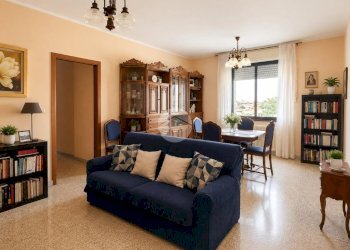 Four-room apartment Via Cavour, Alpignano - photo 1