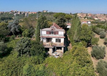 Foto 1 - Villa Via Monte del Tiro
 
21, Mentana - foto 1