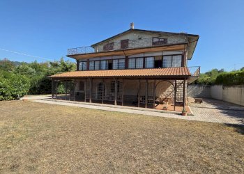 Foto 3 - Villa Via Pezza Cancelli
 
4, Montemarano - photo 3