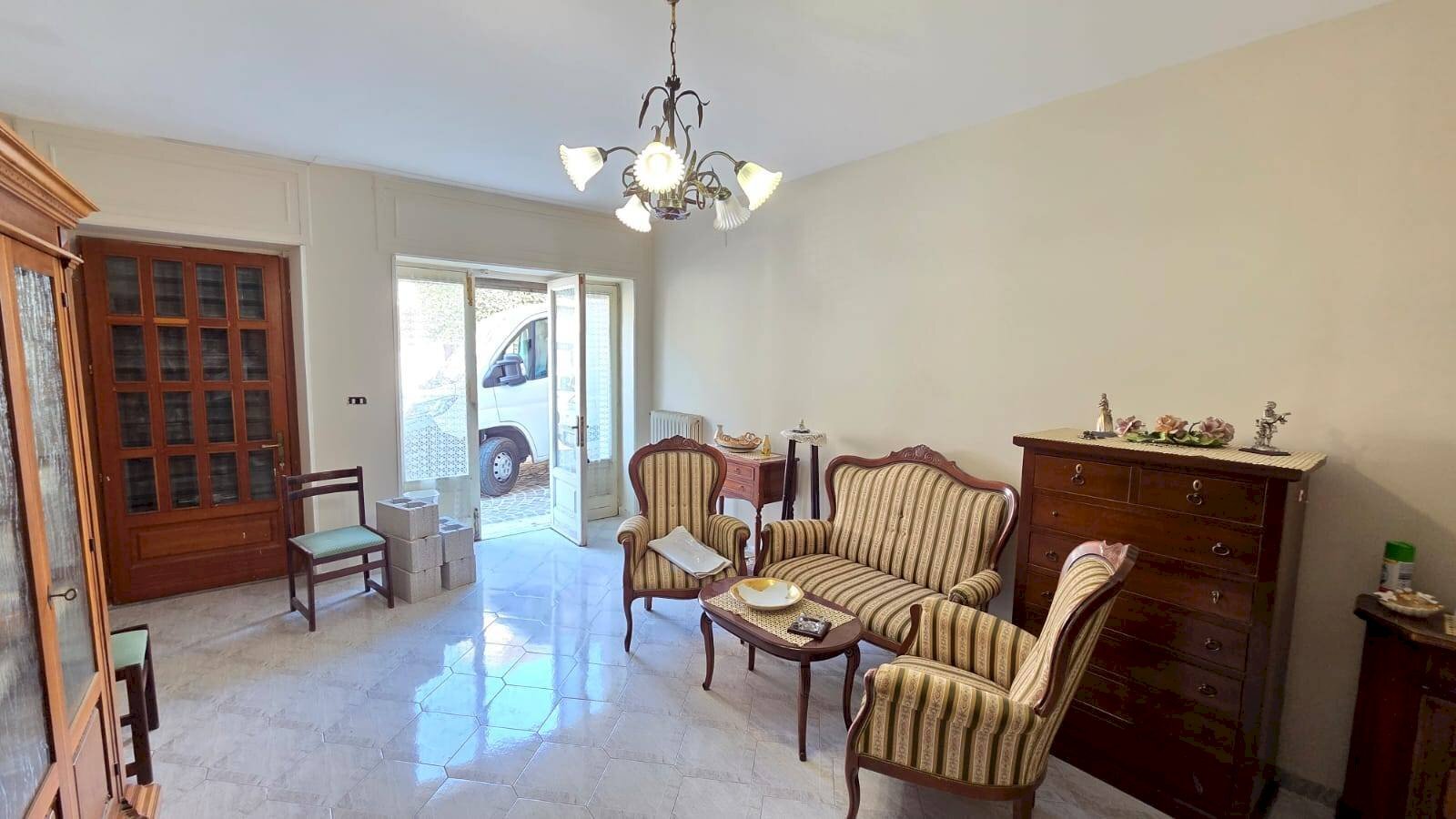 Foto 2 - Semi-detached house Via Roma
49, Montemarano - photo 2