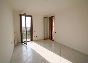 camera da letto - Trilocale Via Mazzini
 
96, Bergantino - foto 7