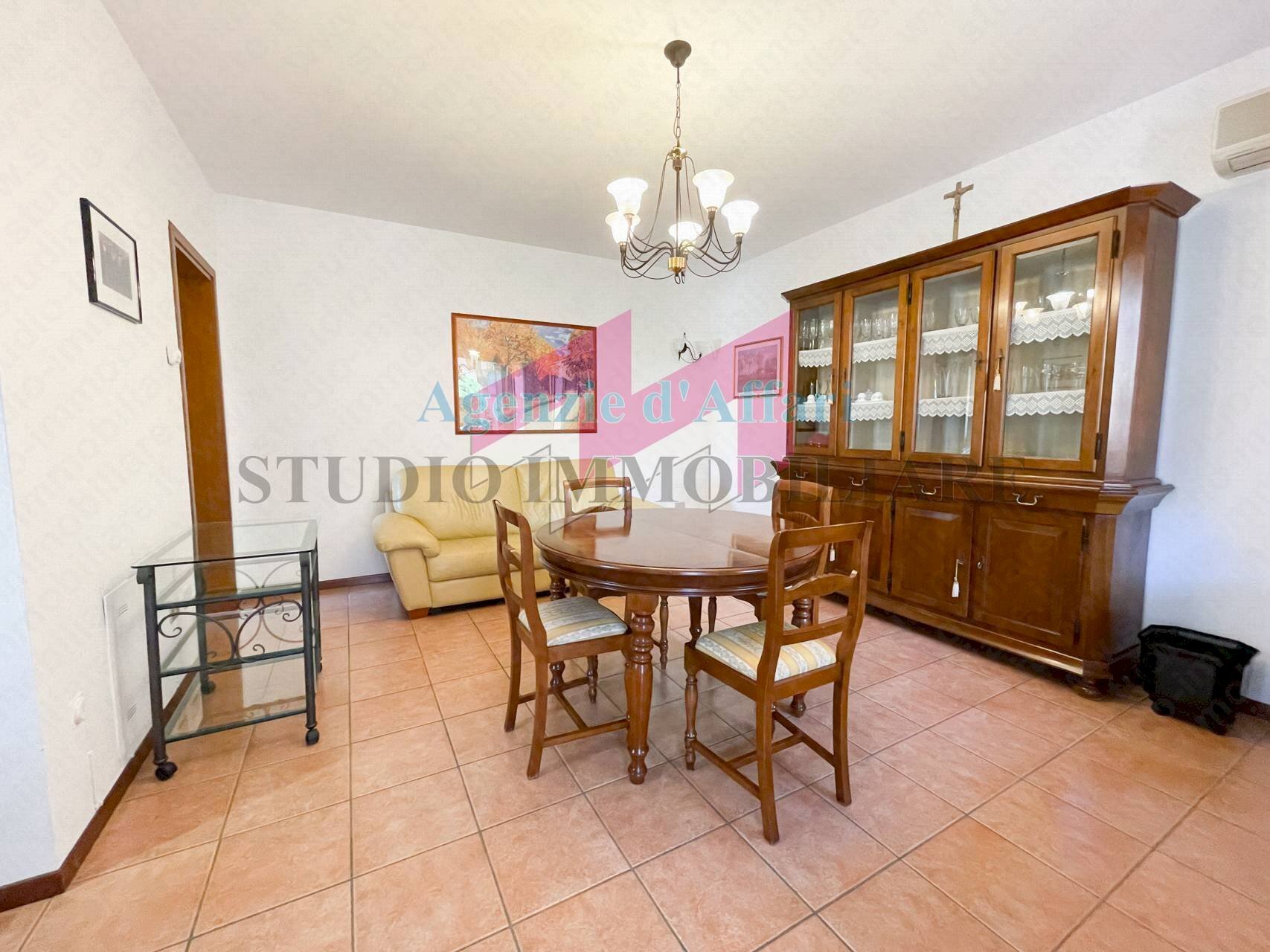 Foto 1 - Four-room apartment via provasi
 
7, Castelmassa - photo 1