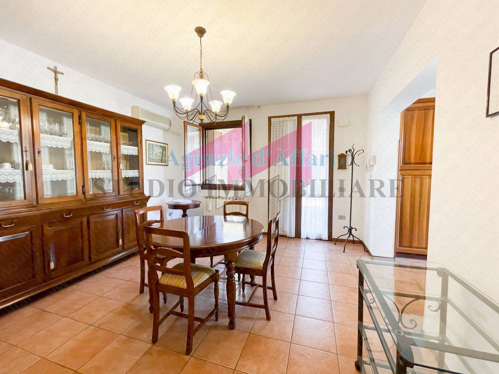 Foto 2 - Four-room apartment via provasi
7, Castelmassa - photo 2