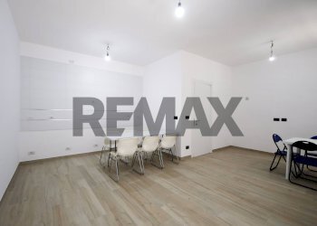 Sala da pranzo - Apartment Via Giuseppe Fanelli
 
201/13 A, Bari - photo 5