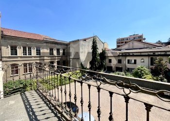 Balcone - Ufficio Via Rainoldi
 
10, Varese - foto 11