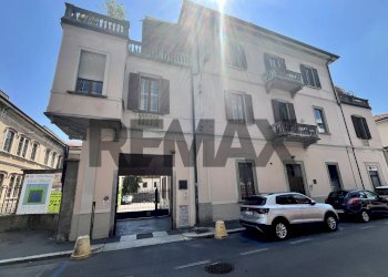 Edificio all\'aperto - Ufficio Via Rainoldi
 
10, Varese - foto 20