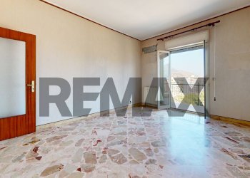 Stanza vuota - Appartamento VIA  PRINCIPE DI PATERNO'
 
192, Palermo - foto 7