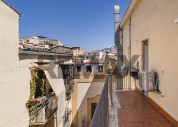Balcone - Attic Piazzetta Chiesa Dei Cocchieri
 
4, Palermo - photo 29