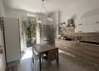 Sala da pranzo - Appartamento via Balestrazzi
18, Genova - foto 5