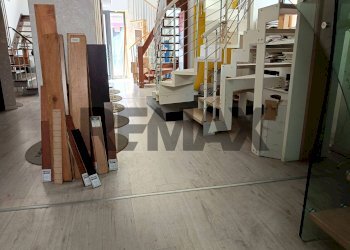 Scale - Independent house Via Callipoli
 
340, Giarre - photo 5