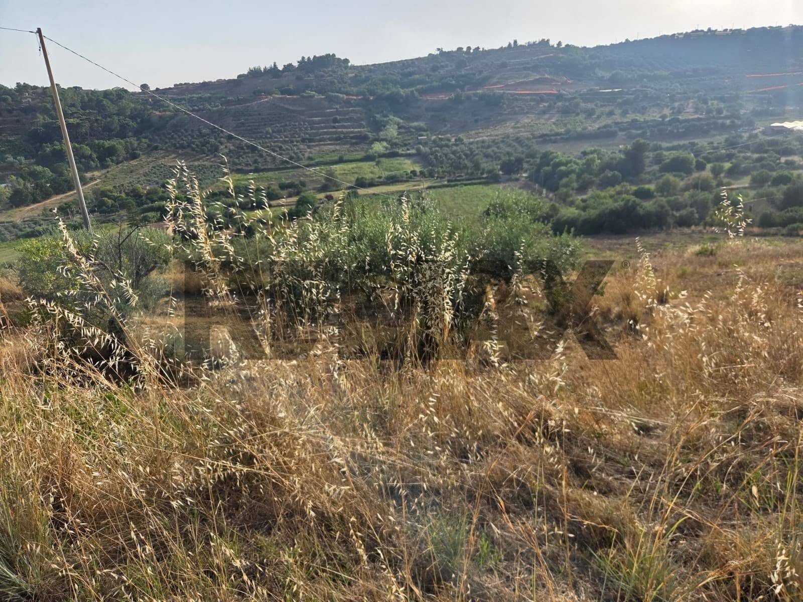 Vista delle montagne - Terreno agricolo Via San Nicolò le Canne
s.n.c., Caltagirone - foto 3