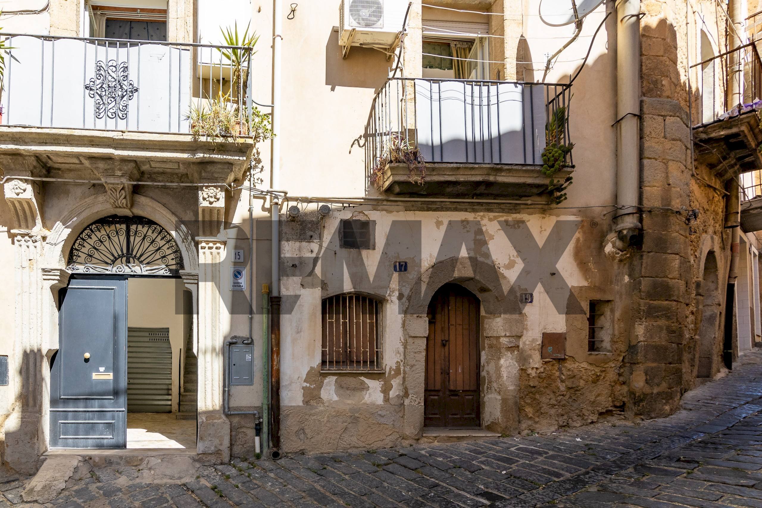 Edificio all\'aperto - Four-room apartment Via San Gregorio
 
15, Caltagirone - photo 1