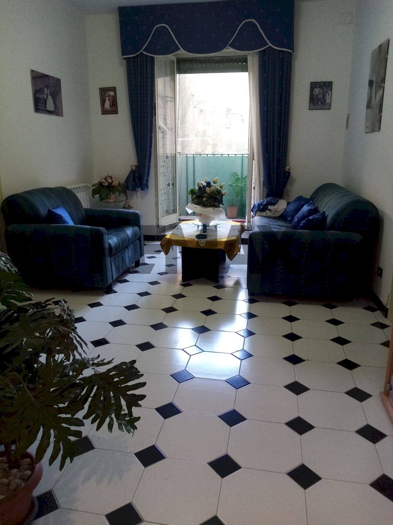 Soggiorno - Four-room apartment Via San Gregorio
15, Caltagirone - photo 2